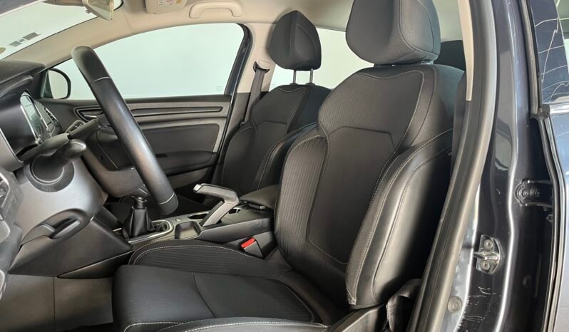 
								Renault Mégane full									