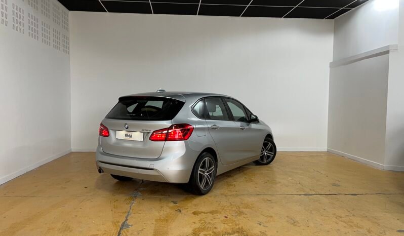 
								BMW série 2 Active Tourer full									
