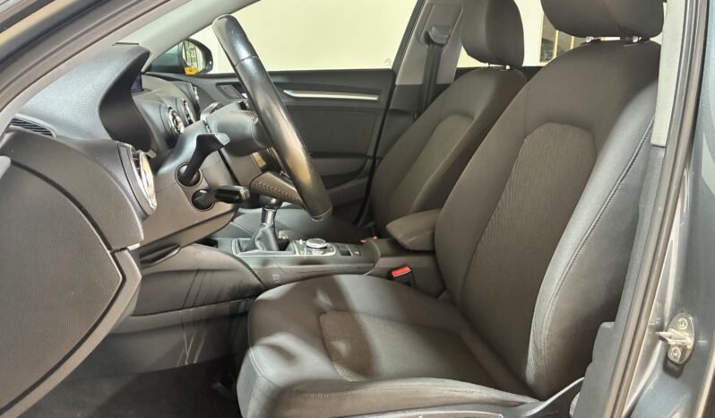 
								Audi A3 Ambiente full									