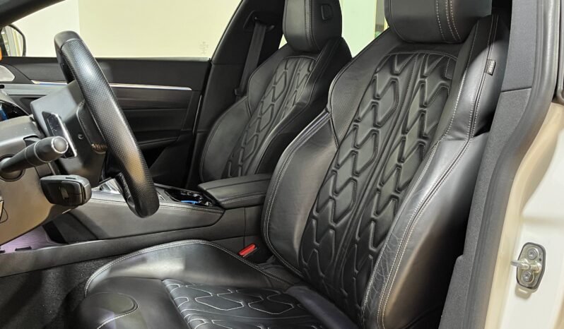 
								Peugeot 508 GT blanche full									