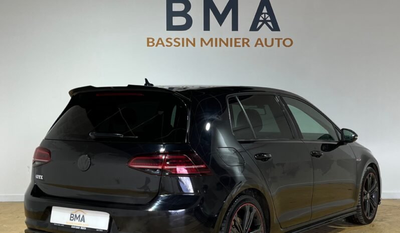 
								Golf gti noire full									