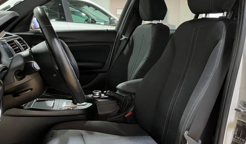 
								bmw serie 1 luxury full									